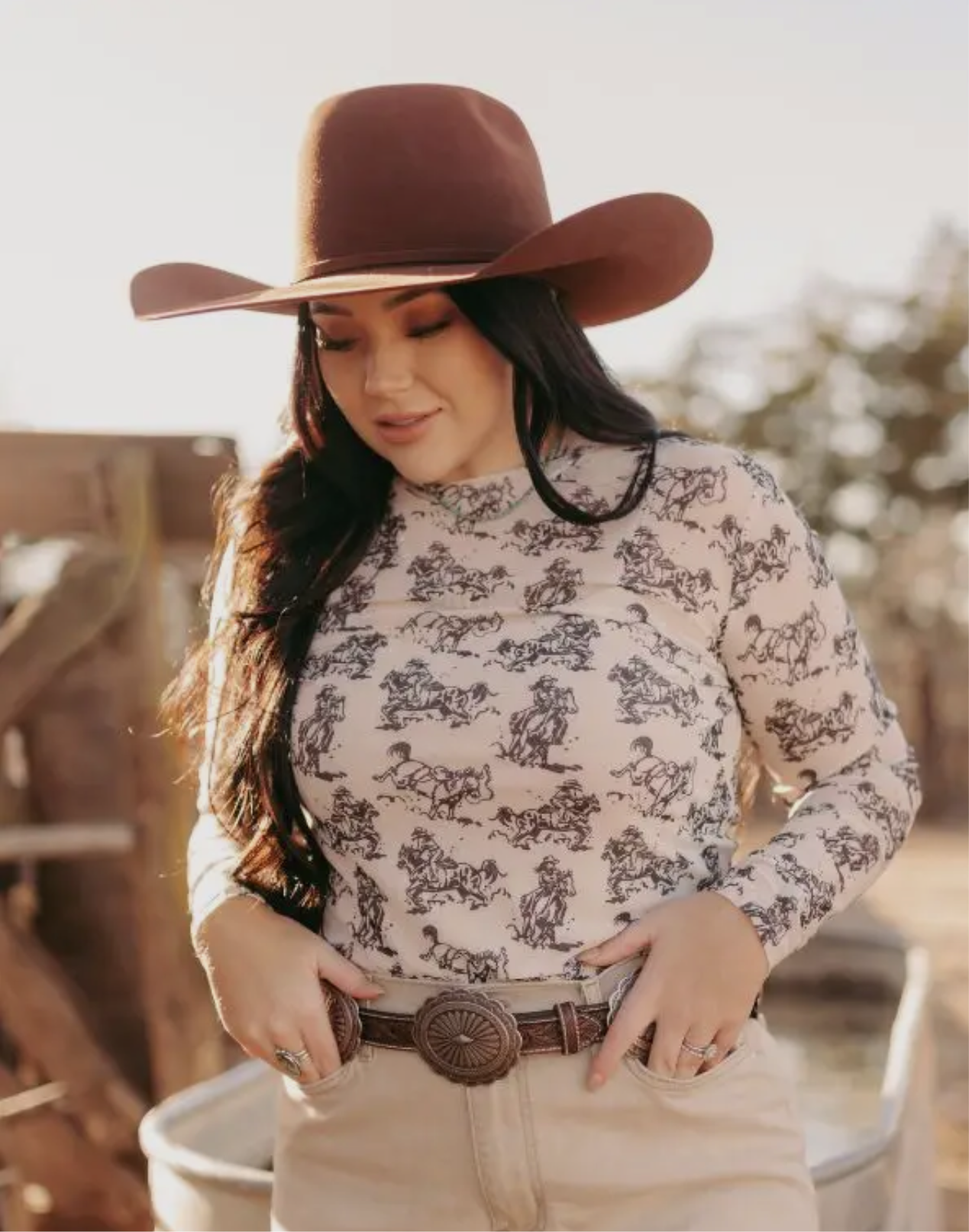 Western Crème/Black Mesh Top