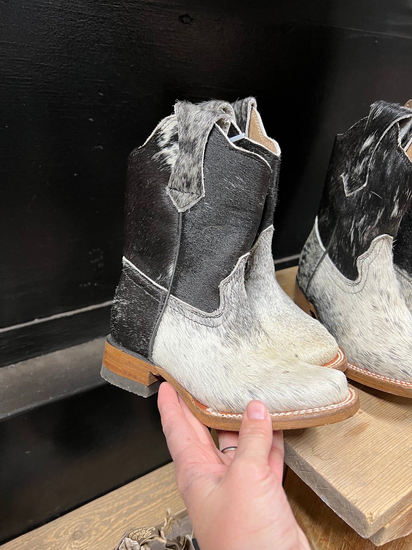 Black/White Cowhide YOUTH Boots