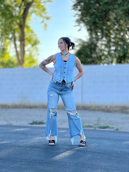 Sterling Denim Vest - Light Wash