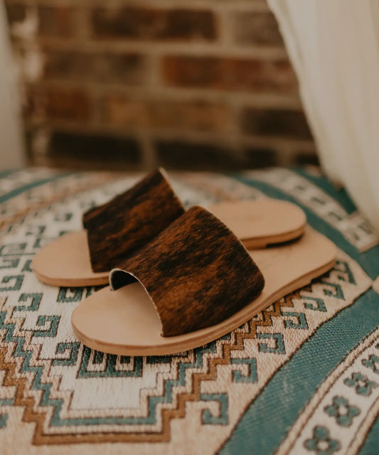 Nadia Cowhide Slides *Brindle