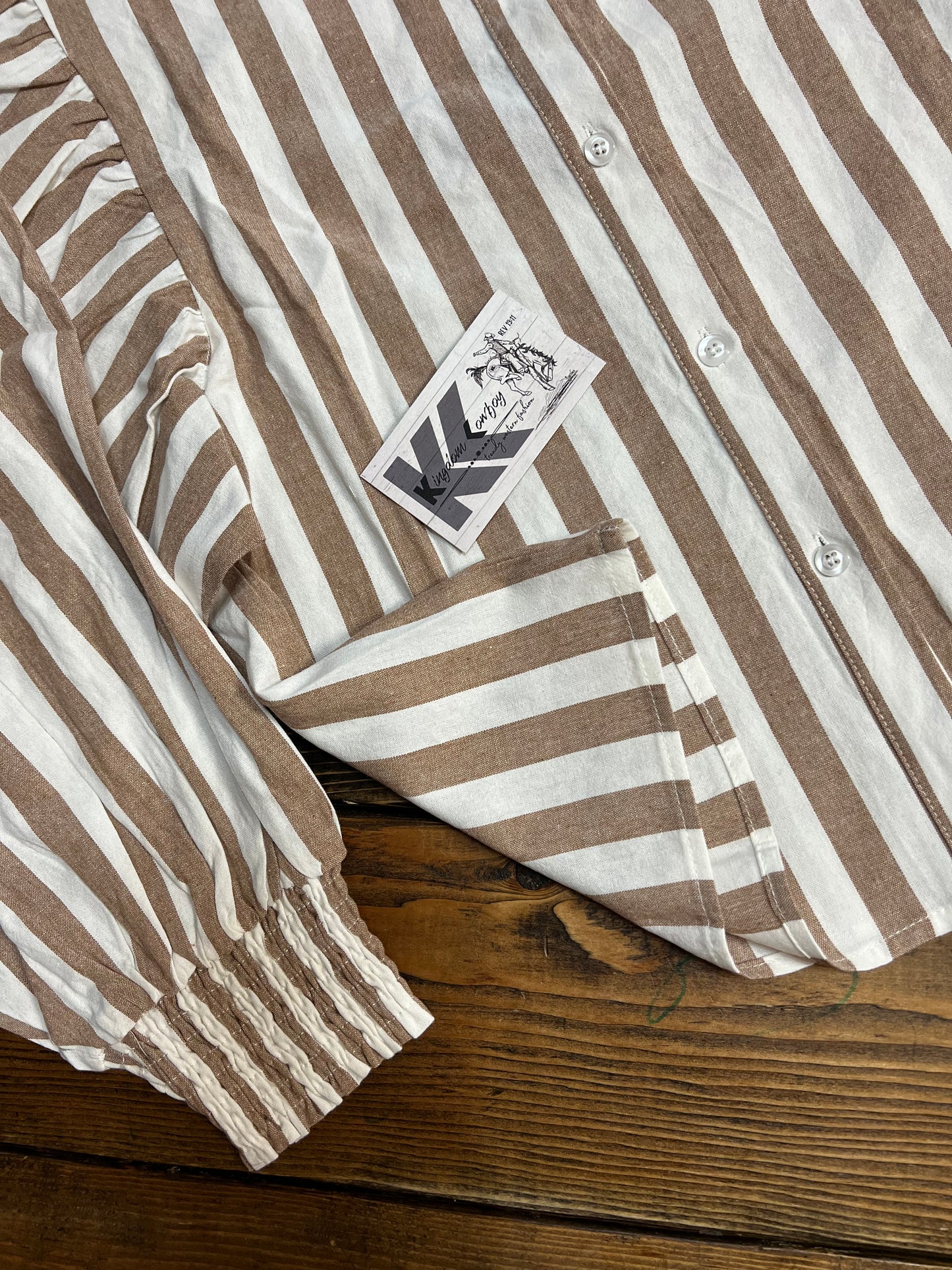 Woman’s Tan Striped Bubble Longsleeve