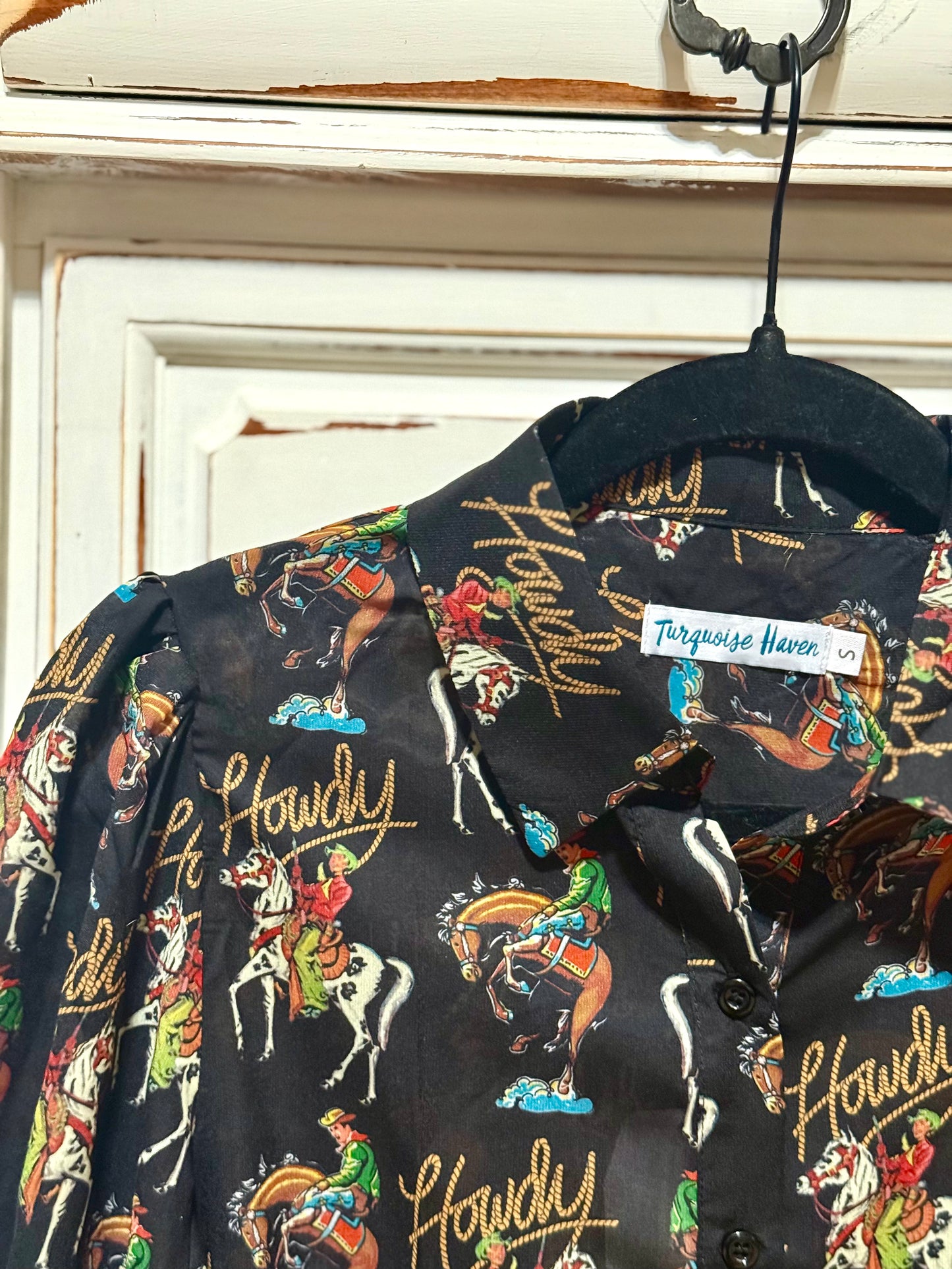 Howdy Sheer Bubble Sleeve Blouse